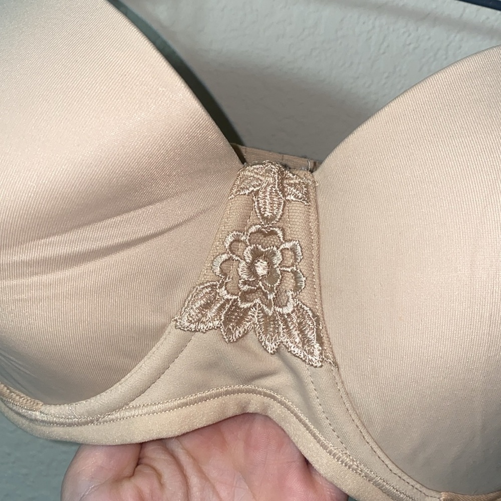 🎈NWT Vanity Fair Women's Cream Strapless No Slip Bra! - Picture 2 of 9